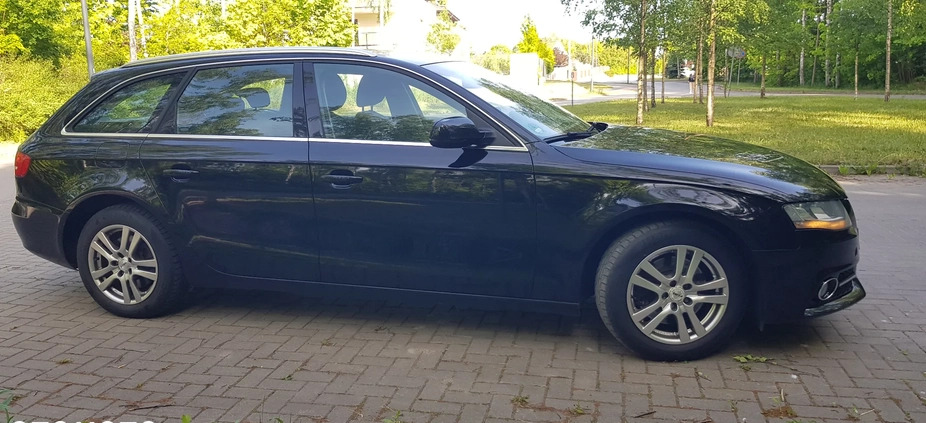 Audi A4 cena 29900 przebieg: 259000, rok produkcji 2009 z Przeworsk małe 562